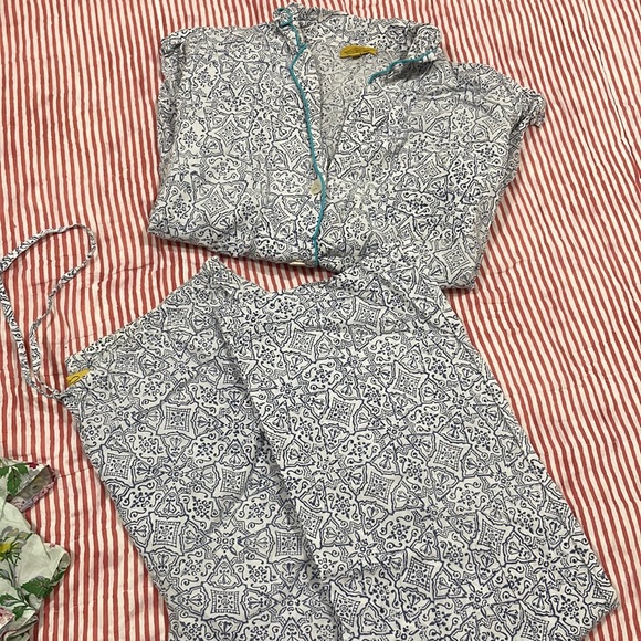 2 piece pajama set - Picture 1 of 4